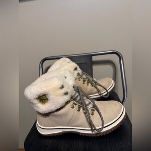 Pajar Women’s Shearling Winter Boots Waterproof Leather EU 37 US 6–6.5